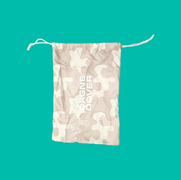 Small Hunter neoprene Toiletry Bag - Picture 11 of 11